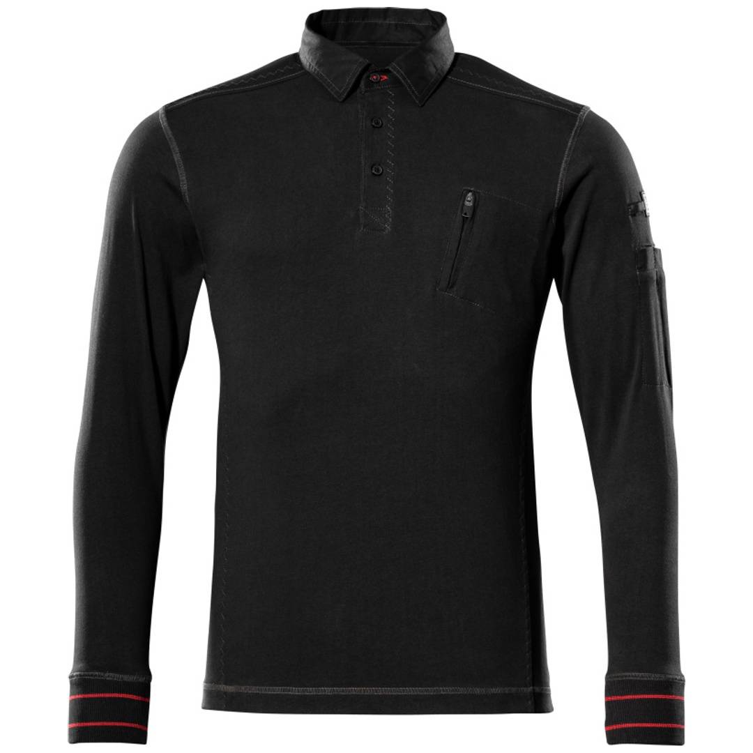 Schwarzes Langarm-Poloshirt mit Kragen, Knopfleiste, Reißverschluss-Brusttasche und Ärmeltasche, Vorderansicht auf weißem Hintergrund.
