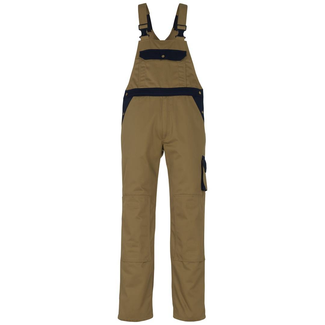 Hellbraue Latzhose mit dunklem Besatz und Vordertasche, flach auf weißem Hintergrund gezeigt.