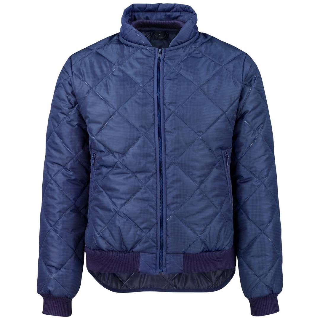 Blaue gesteppte Jacke mit Reißverschluss und Stehkragen sowie gerippten Bündchen, Vorderansicht auf neutralem Hintergrund.