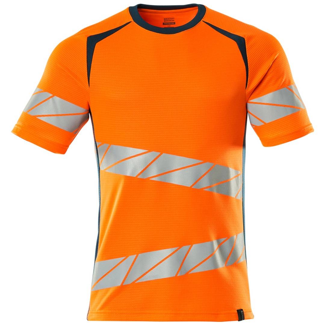 Leuchtend oranges kurzärmeliges Sportshirt mit grauen reflektierenden Diagonalstreifen und dunklem Saum, Vorderansicht auf weißem Hintergrund gezeigt.