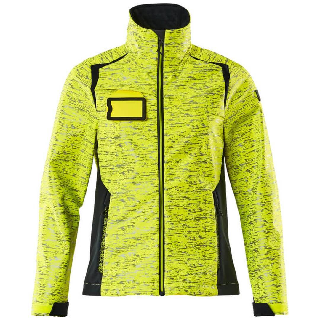 Hochsichtbare Neongelbe Jacke mit Reißverschluss und schwarzen Seitenpanels sowie leerem Brustaufnäher, Vorderansicht auf weißem Hintergrund.