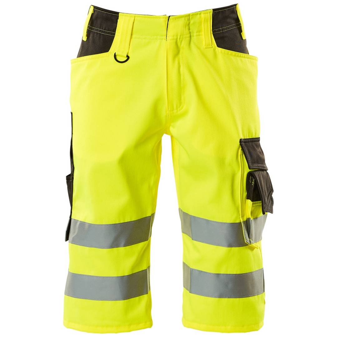 Hochsichtbare neongelbe Arbeitsshorts mit grauen Reflektorbändern, schwarzer Einfassung und Cargotaschen auf weißem Hintergrund.