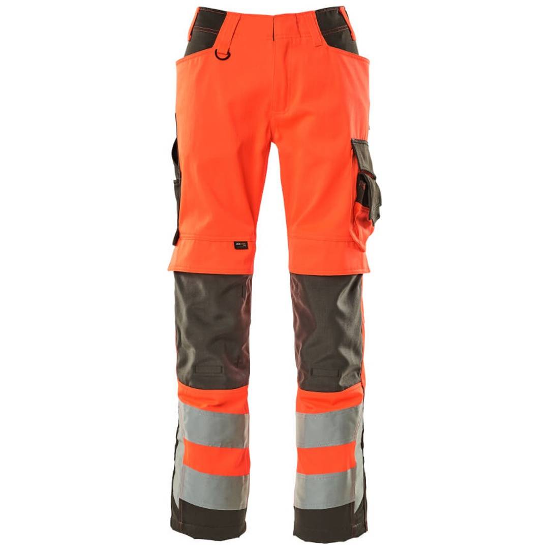 Hi-Vis orange und grau Arbeitshose mit reflektierenden Bändern und Cargo-Taschen, Vorderansicht auf weißem Hintergrund.
