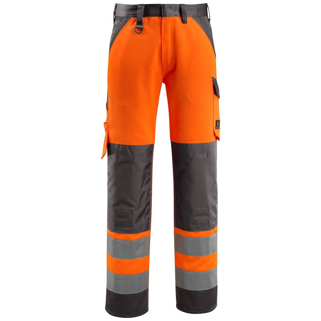 Orange und grau hochsichtbare Arbeitshosen mit reflektierenden Bändern und Funktionstasche, Vorderansicht auf weißem Hintergrund.