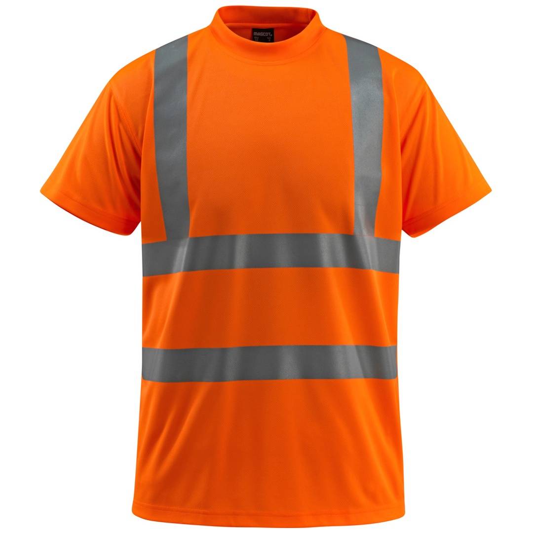 Leuchtend oranges Kurzarm-T-Shirt mit hoher Sichtbarkeit und grauen reflektierenden Streifen auf weißem Hintergrund.