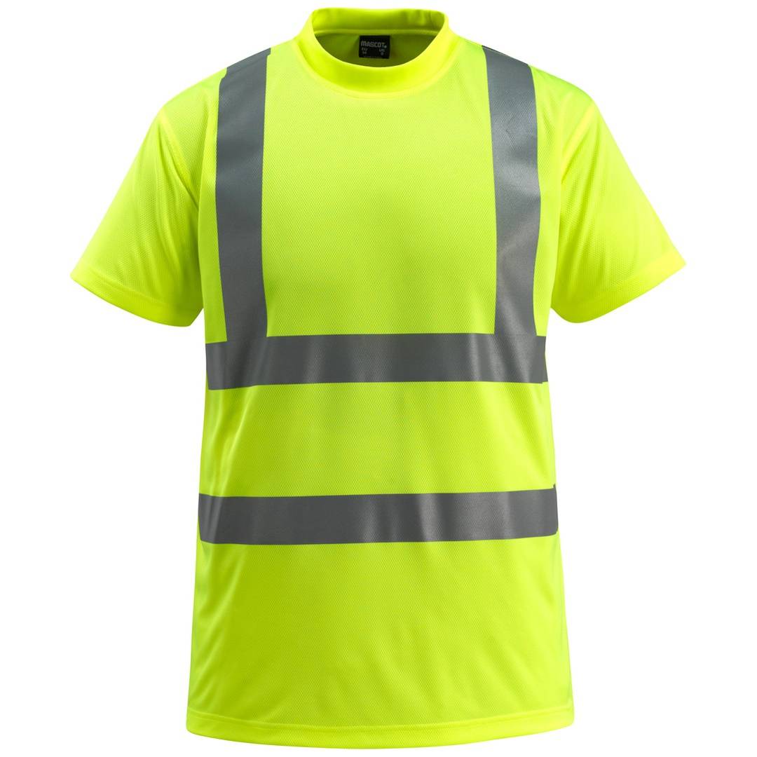 Fluoreszierendes gelbes Kurzarm-Sicherheits-T-Shirt mit hoher Sichtbarkeit und reflektierenden grauen Streifen auf einfachem weißem Hintergrund.
