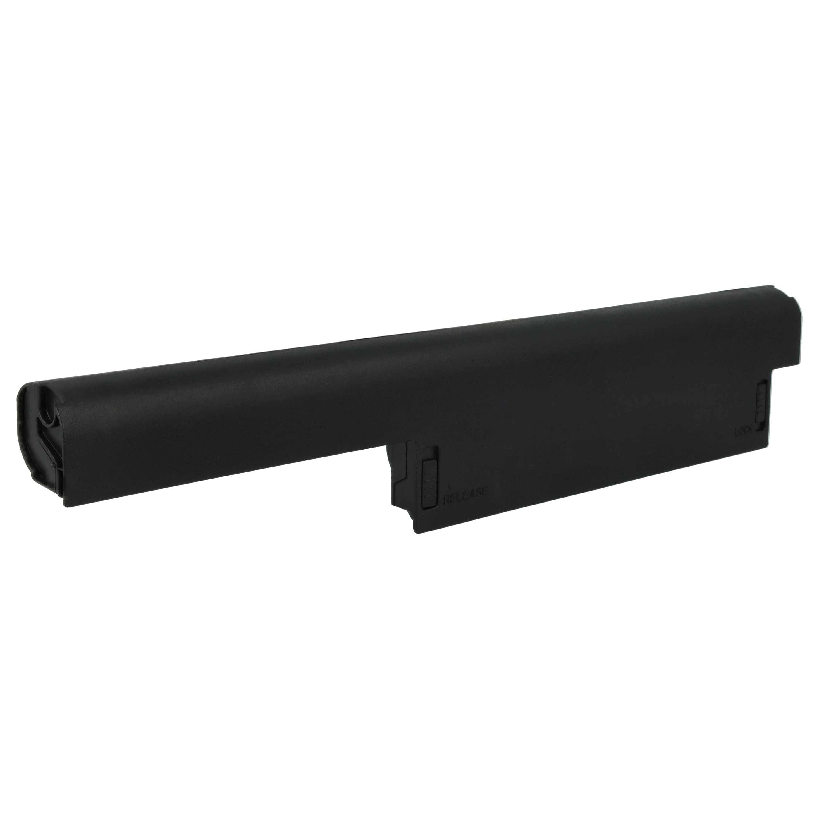 Schwarzes längliches rechteckiges Batteriepaket auf weißem Hintergrund dargestellt.