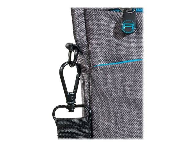 Nahaufnahme einer grauen Stofftasche mit einem schwarzen Karabiner, der an einer seitlichen Schlaufe befestigt ist, mit einer kleinen schwarzen Zubehörtasche verbunden.