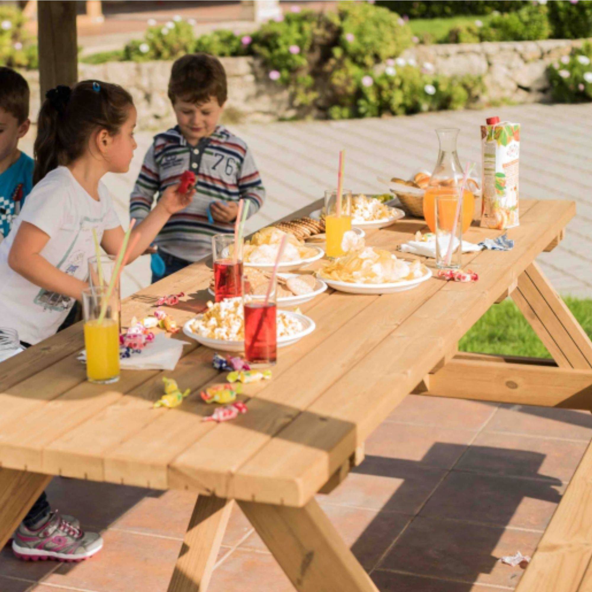 kalb | Picknicktisch Waldsee - 150 x 150 x 75 cm Gartenmöbel Festzeltgarnitur Bank Massiv Echtholz