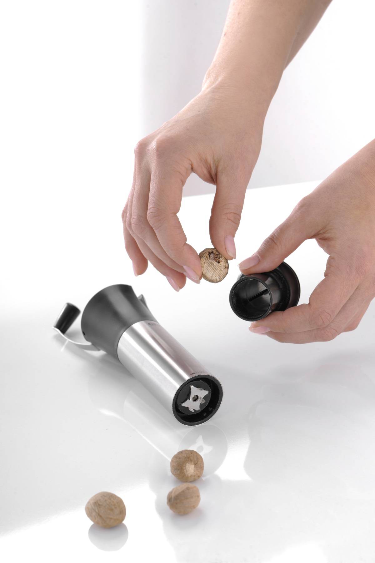 GEFU MOSCATA, Schwarz, Edelstahl, Kunststoff, Edelstahl, Nüsse, 52 mm, 58 mm, 151 mm