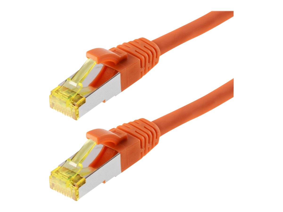 Zwei orangefarbene Ethernet-Kabel mit RJ45-Steckern auf weißem Hintergrund.