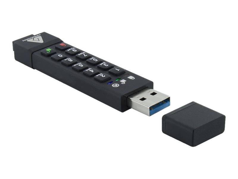 Schwarzes USB-Flashlaufwerk mit numerischer Tastatur und separat abgenommener Schutzkappe, auf weißem Hintergrund dargestellt.