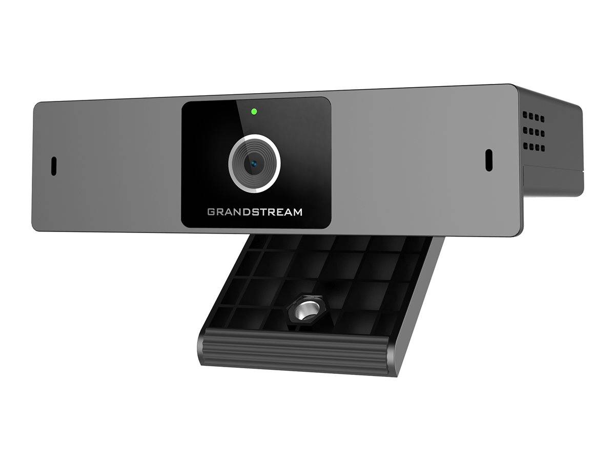 Eine graue Grandstream-Webcam mit zentraler Linse und grünem Anzeigelicht, dargestellt mit einem geneigten Montageständer auf weißem Hintergrund.