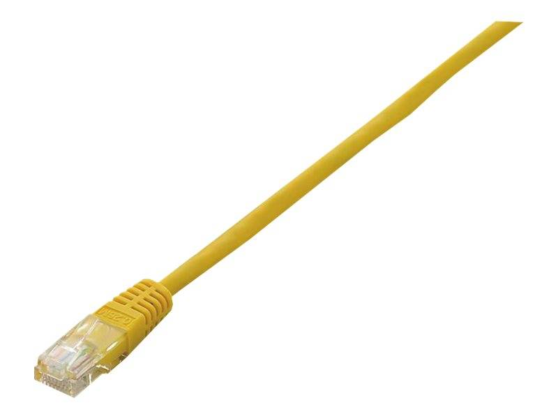 Gelbes Ethernet-Kabel mit RJ45-Stecker auf weißem Hintergrund.