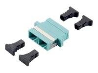 Ein Aqua-Glasfaseradapter mit vier schwarzen Schutzstöpseln auf weißem Hintergrund.