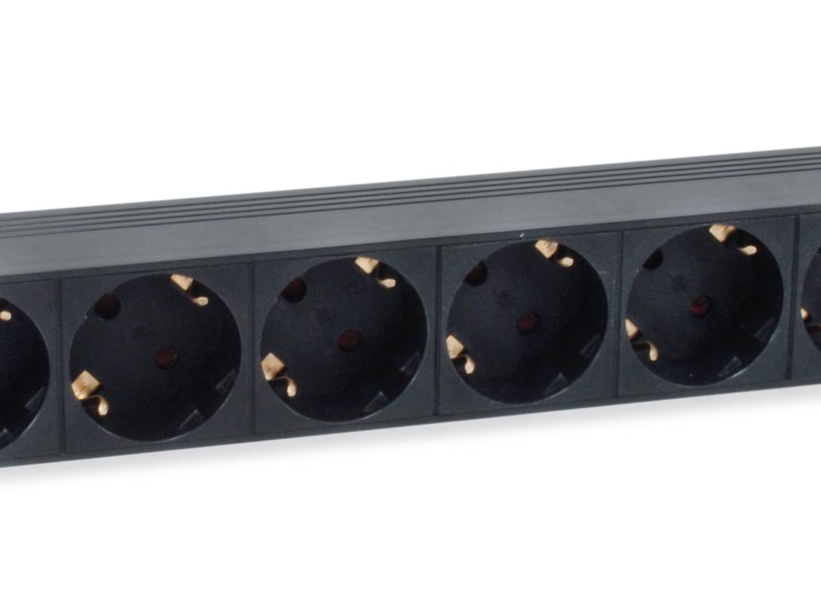 Equip 8-Fach Deutsche Steckdosenleiste, 1U, Horizontal, Kunststoff, Schwarz, Schwarz, 8 AC-Ausgänge