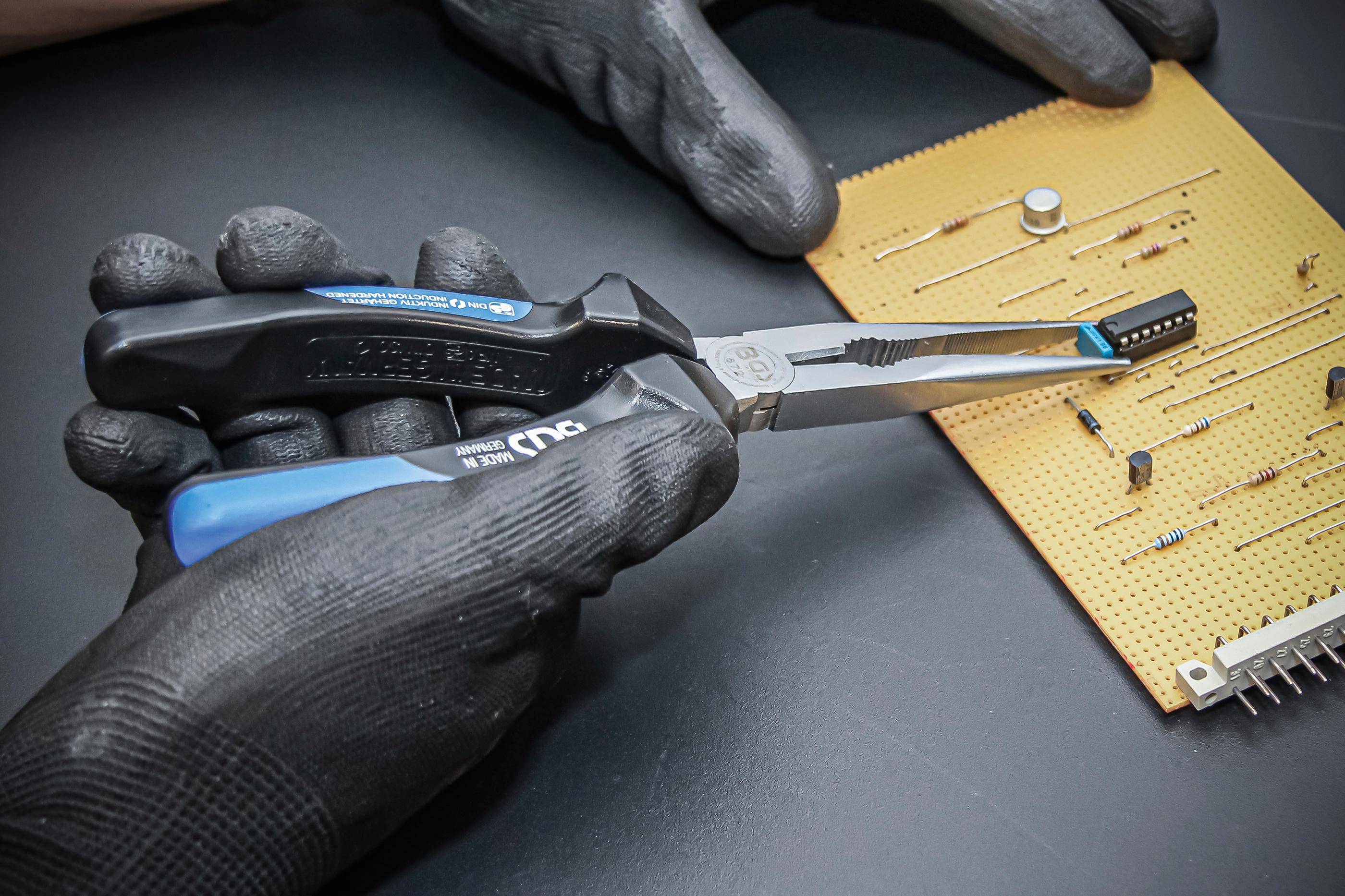 BGS Telefonzange | mit Schneide | gerade | 200 mm