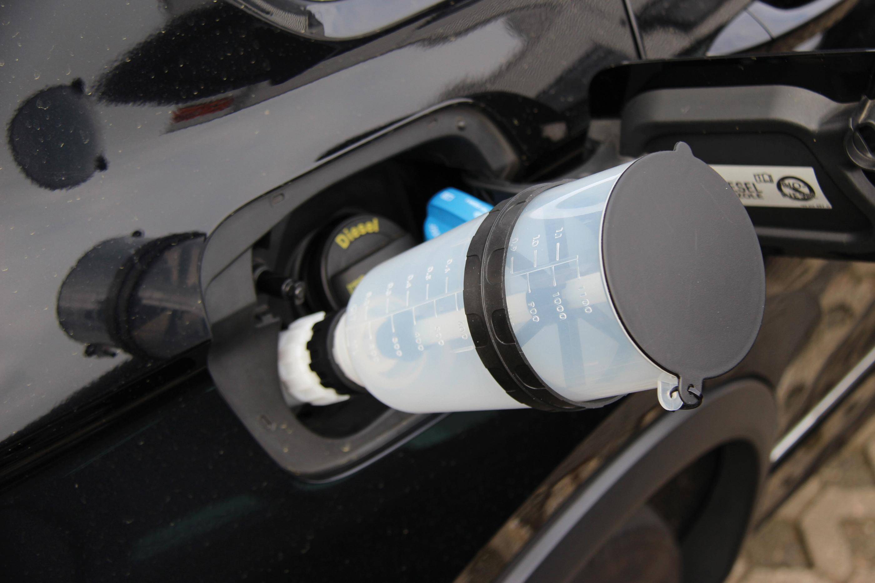 BGS technic Einfülltrichter | für Harnstoff (AUS 32) | gerade