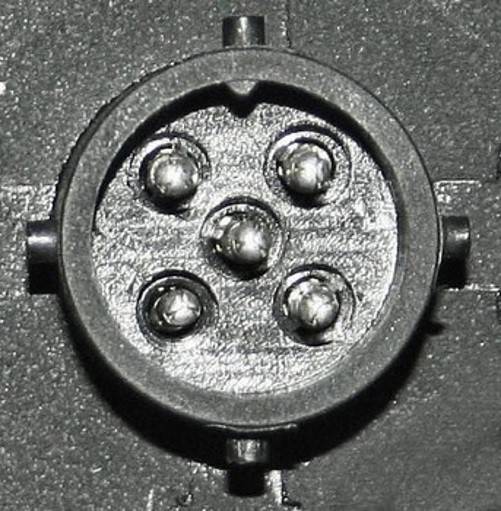 1 Stück - Aspöck Minipoint Anhänger Rückleuchte Rücklicht 5 pol. Bajonettanschluss