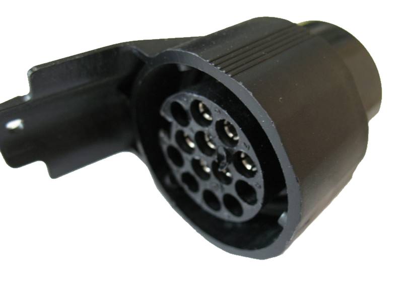 1 Stück - Anhänger-Adapter, 7-polig Stecker auf 13-polig Buchse
