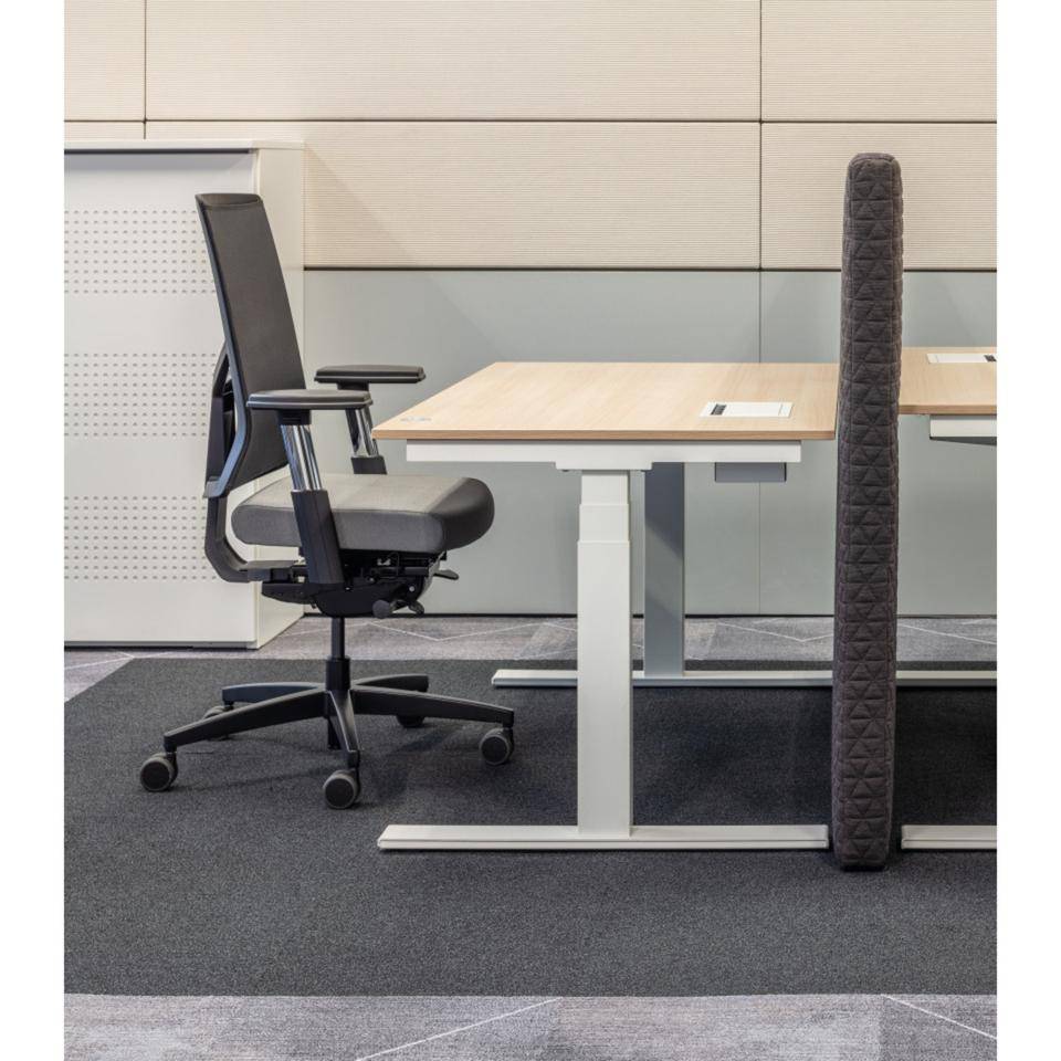 Premium Bürostuhl Lezgo Orange Air KN, für Büro und Homeoffice, schwarz