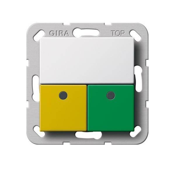 Ein quadratischer elektrischer Wandschalter mit drei Tasten: eine weiße, eine gelbe und eine grüne. Das Wort 'GIRA' ist oben sichtbar.