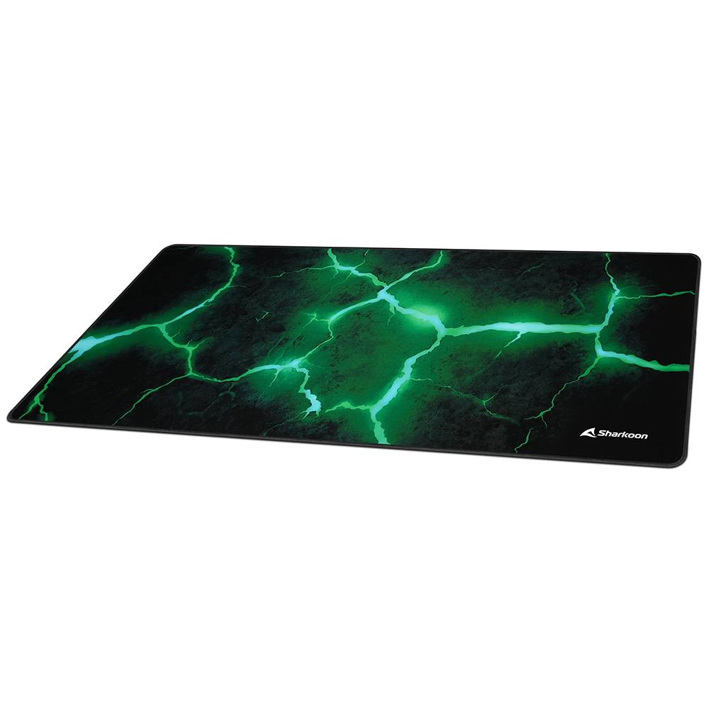 Rechteckiges Gaming-Mousepad mit schwarzer Oberfläche und leuchtendem grünem Blitz-/Riss-Muster, Marke Sharkoon in der unteren rechten Ecke.