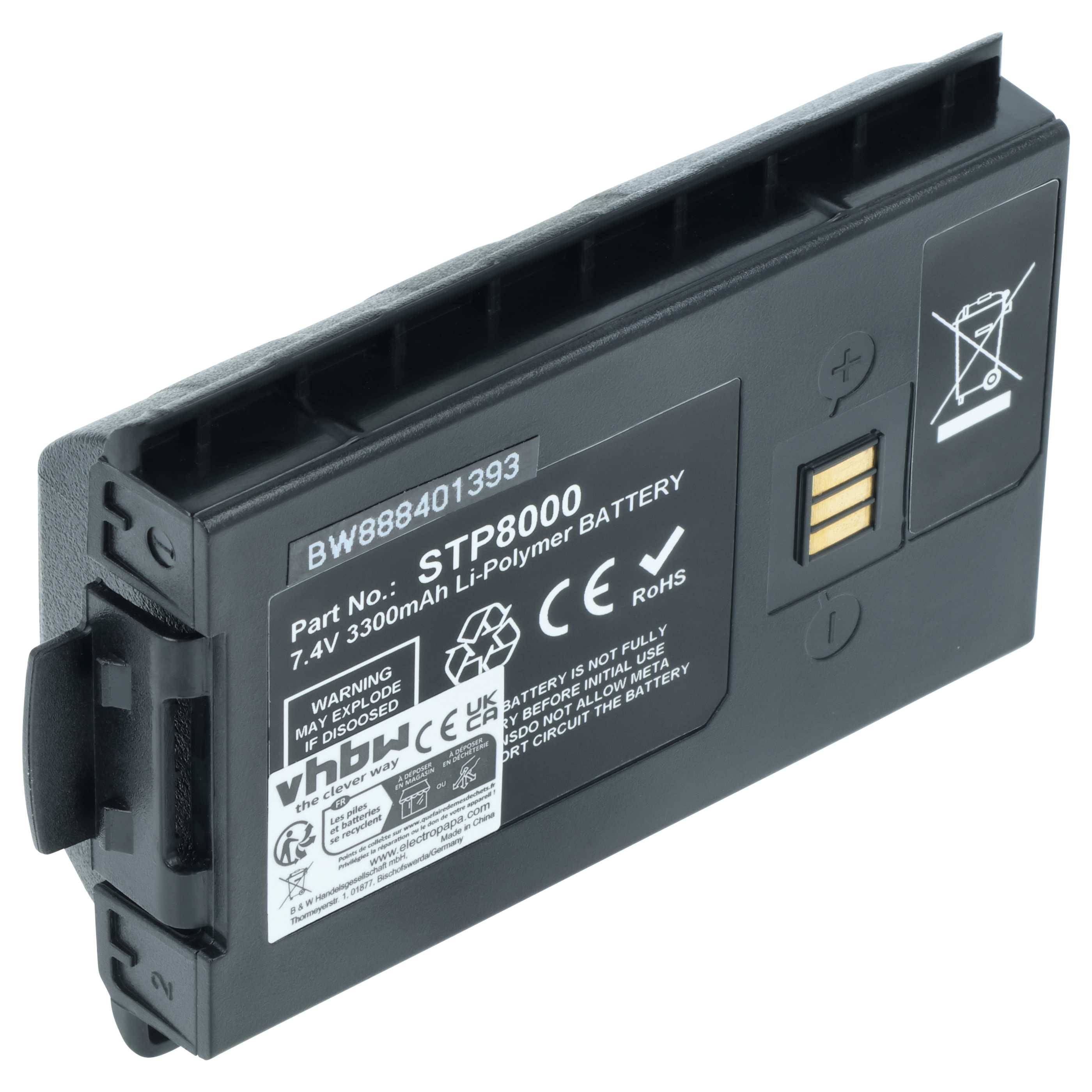 Eine schwarze Lithium-Polymer-Batterie mit der Bezeichnung 'STP8000' mit Spezifikationen: 7,4V, 3300mAh, versehen mit Warnungs- und Recycling-Symbolen.