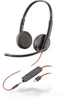 Schwarzes Kopfset mit Kabel, Boom-Mikrofon und Inline-Steuerung, gezeigt mit rotem Kabel und USB-Anschluss.