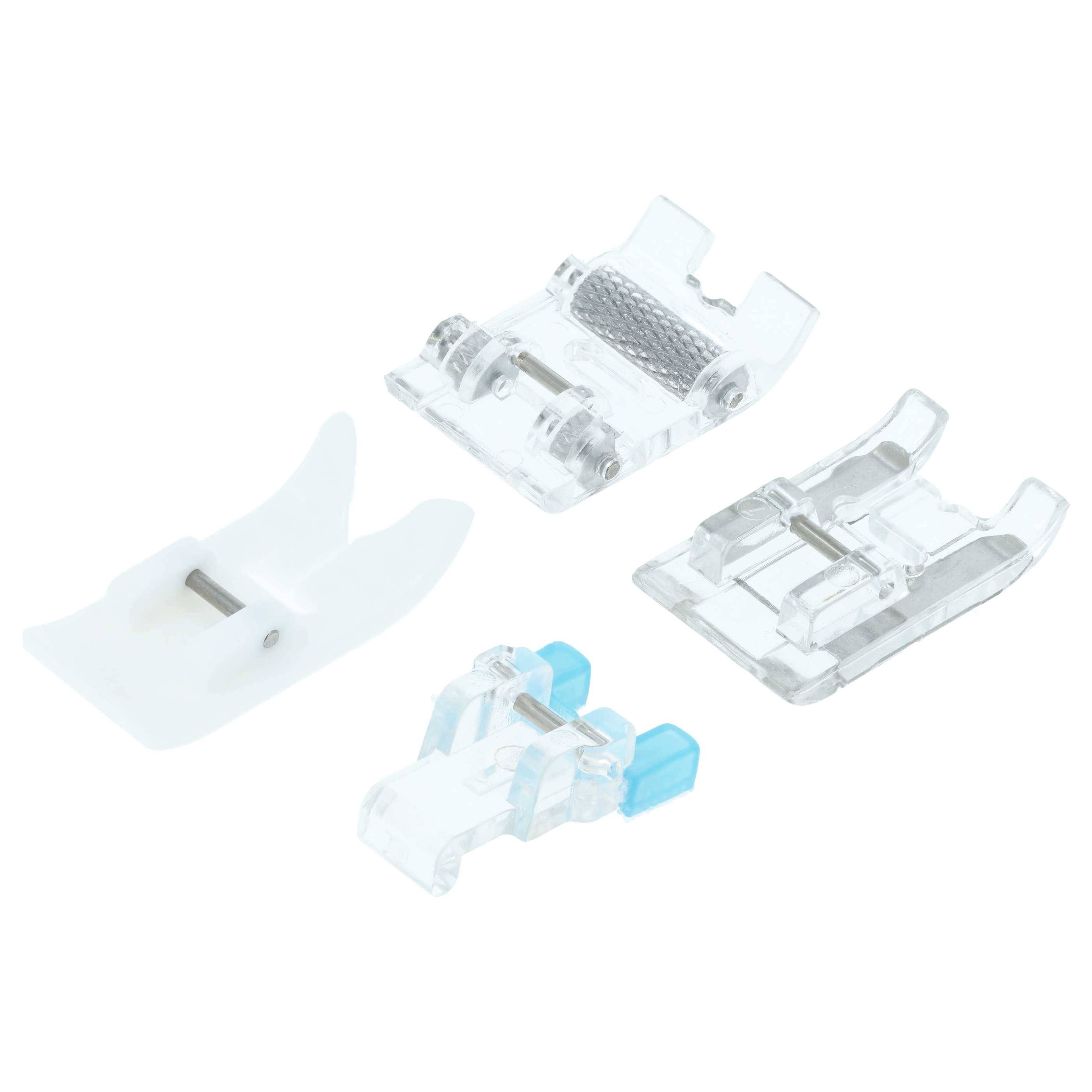 Vier verschiedene Nähmaschinen-Pressfüße auf weißem Hintergrund angeordnet.