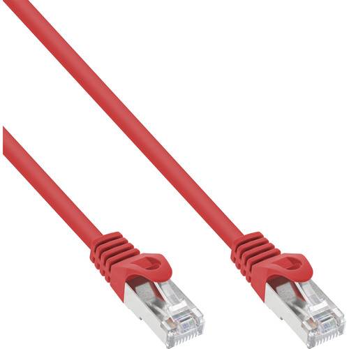 Ein rotes Ethernet-Kabel mit Steckern an beiden Enden, das für Netzwerkverbindungen verwendet wird.