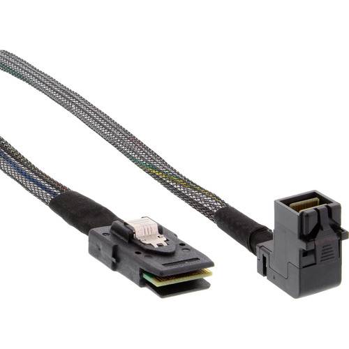 Ein Ethernet-Kabelstecker im rechten Winkel ist dargestellt, mit einem geflochtenen Kabel, das sich zu einer freiliegenden angebundenen Verriegelung an einem anderen Steckerende erstreckt.