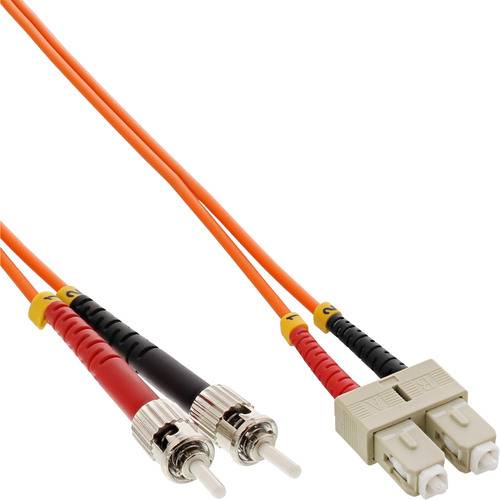 Zwei Lichtwellenleiterkabel mit unterschiedlich farbigen Steckverbindern: einer orange mit weiß, einer schwarz mit rot, verbunden mit einem SC-Adapter.