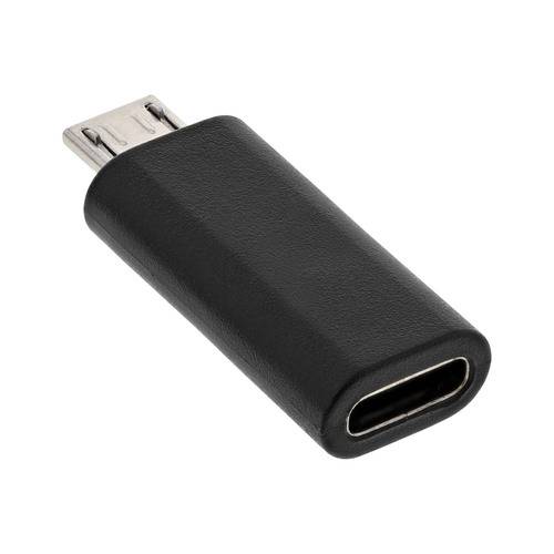 Ein schwarzer USB-C-Adapter mit metallischem Anschluss wird gezeigt, der ein einfaches Design für die Konnektivität zwischen Geräten hervorhebt.