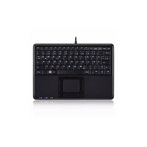 Eine kompakte schwarze Tastatur mit integriertem Touchpad und Funktionstasten auf der linken Seite, geeignet für Desktop-Setups mit begrenztem Platz.