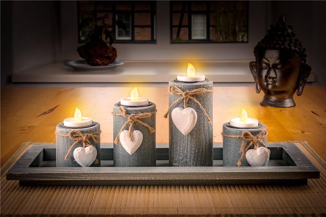 Goobay 4er-Set LED-Teelichter mit Timer, weiß - mit Timerfunktion und flackernder Flamme, batteriebetrieben, warmweiß (2