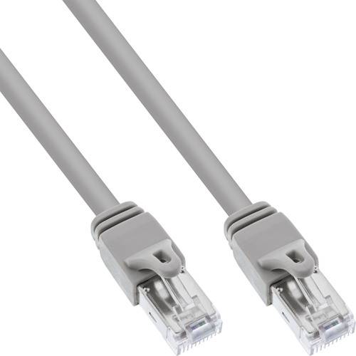 Zwei graue Ethernet-Kabel mit Steckern auf weißem Hintergrund.
