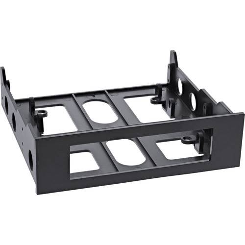 Schwarze Kunststoffmontageklammer mit mehreren Schlitzen und Löchern, verwendet zum Befestigen von Hardwarekomponenten in einem Computergehäuse.