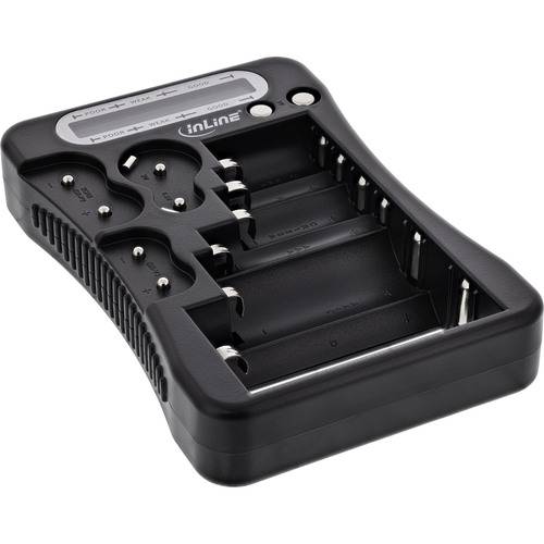 Ein schwarzes Batterieladegerät mit vier Steckplätzen für AA- oder AAA-Batterien, das Steckplätze für verschiedene Steckertypen anzeigt und das Stromversorgungsniveau angibt.