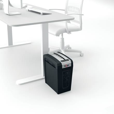 Rexel MC4-SL - Mikrogeschnittene Zerkleinerung - 2 x 15 mm - 14 l - 150 Blätter - 60 dB - Tasten