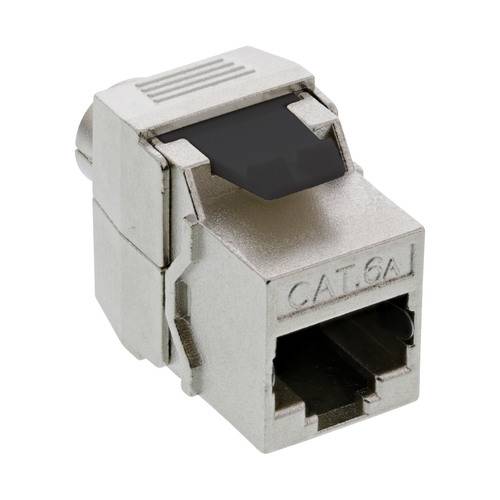 Metallischer CAT.6A Ethernet-Keystone-Stecker mit schwarzem Reiter, verwendet für Hochgeschwindigkeits-Netzwerkverbindungen, vor weißem Hintergrund.