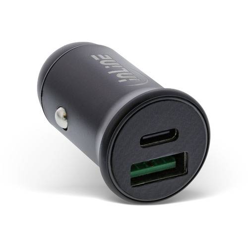 Ein schwarzes Autoladegarät mit USB-A und USB-C-Anschlüssen wird vor weißem Hintergrund gezeigt.