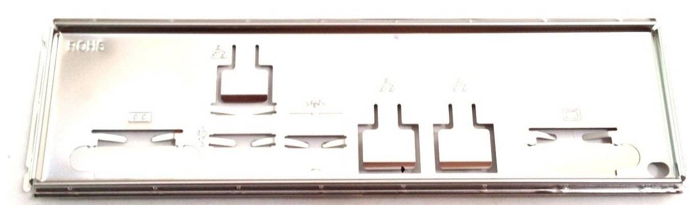 Diagramm eines Tablettenlayouts mit ausgeschnittenen Formen, die in Reihen angeordnet sind, wahrscheinlich zur Anzeige von Komponentenplatzierung oder Positionen von Verpackungseinsätzen.