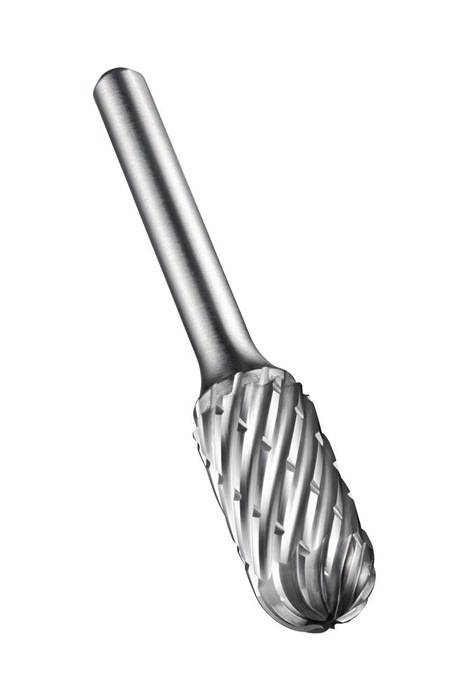 Eine Nahaufnahme eines Metallfräsers mit scharfen, spiralförmigen Schneidkanten. Verwendet zum Formen, Schleifen oder Entfernen von Material in verschiedenen Anwendungen.