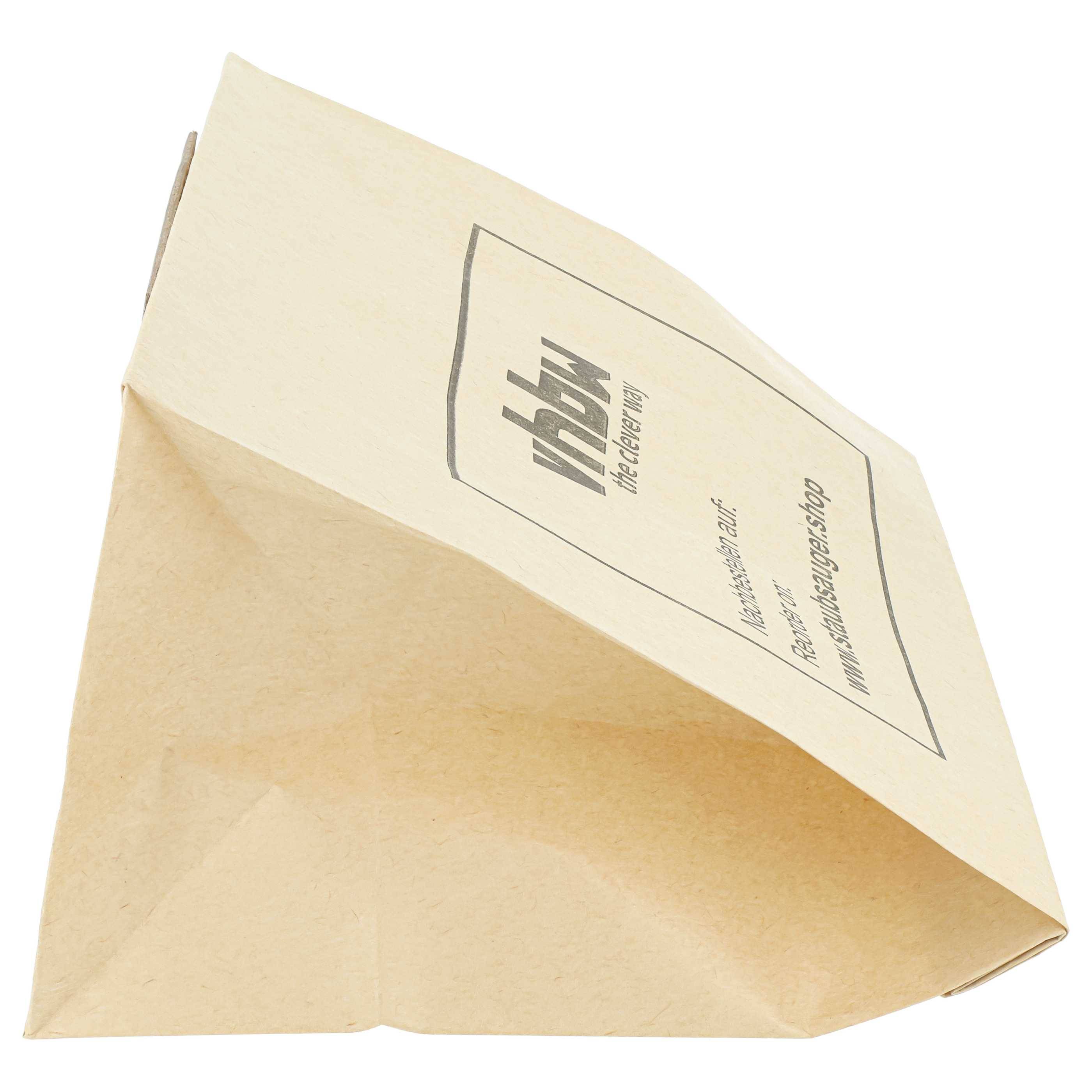 Einfacher beiger Papierumschlag oder Beutel mit gedrucktem Etikett, gefaltet und leer auf weißem Hintergrund gezeigt.