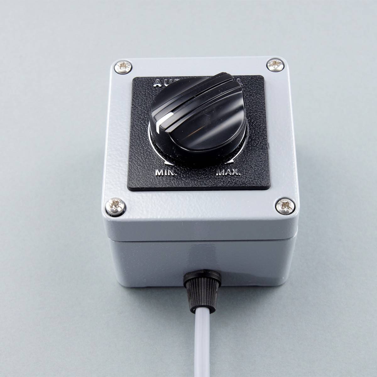 SEPURA Aufbau-Lautstärkeregler SRG3900, 8 Ohm 10/15Watt, 1m Anschl.-Kabel mit St/Bu SNSE65863