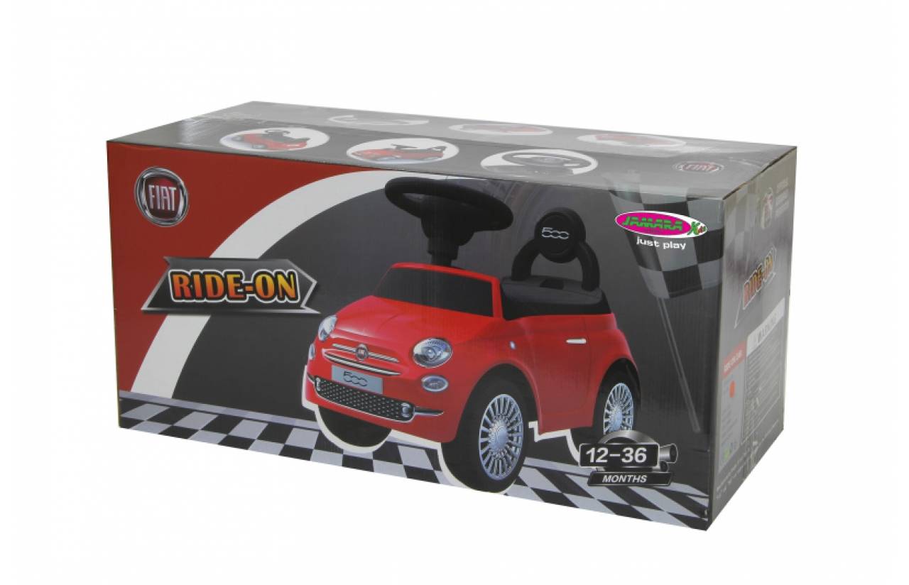 Karton für ein rotes Fiat-Rutscharauto, beschriftet mit „RIDE-ON