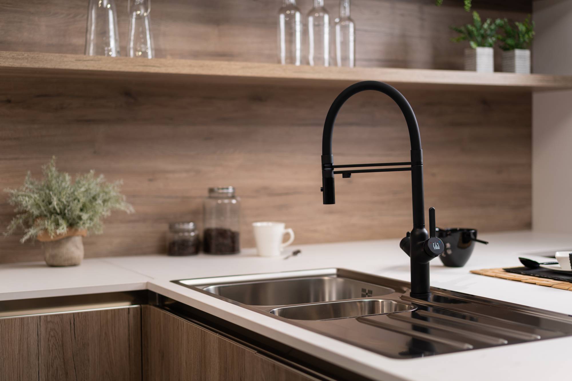 3 Wege Wasserhahn Küche Spültischarmatur chrom schwarz matt Küchenarmatur mit Schwarz 360° schwenkbarem Auslauf und abnehmbare 2 strahl Handbrause