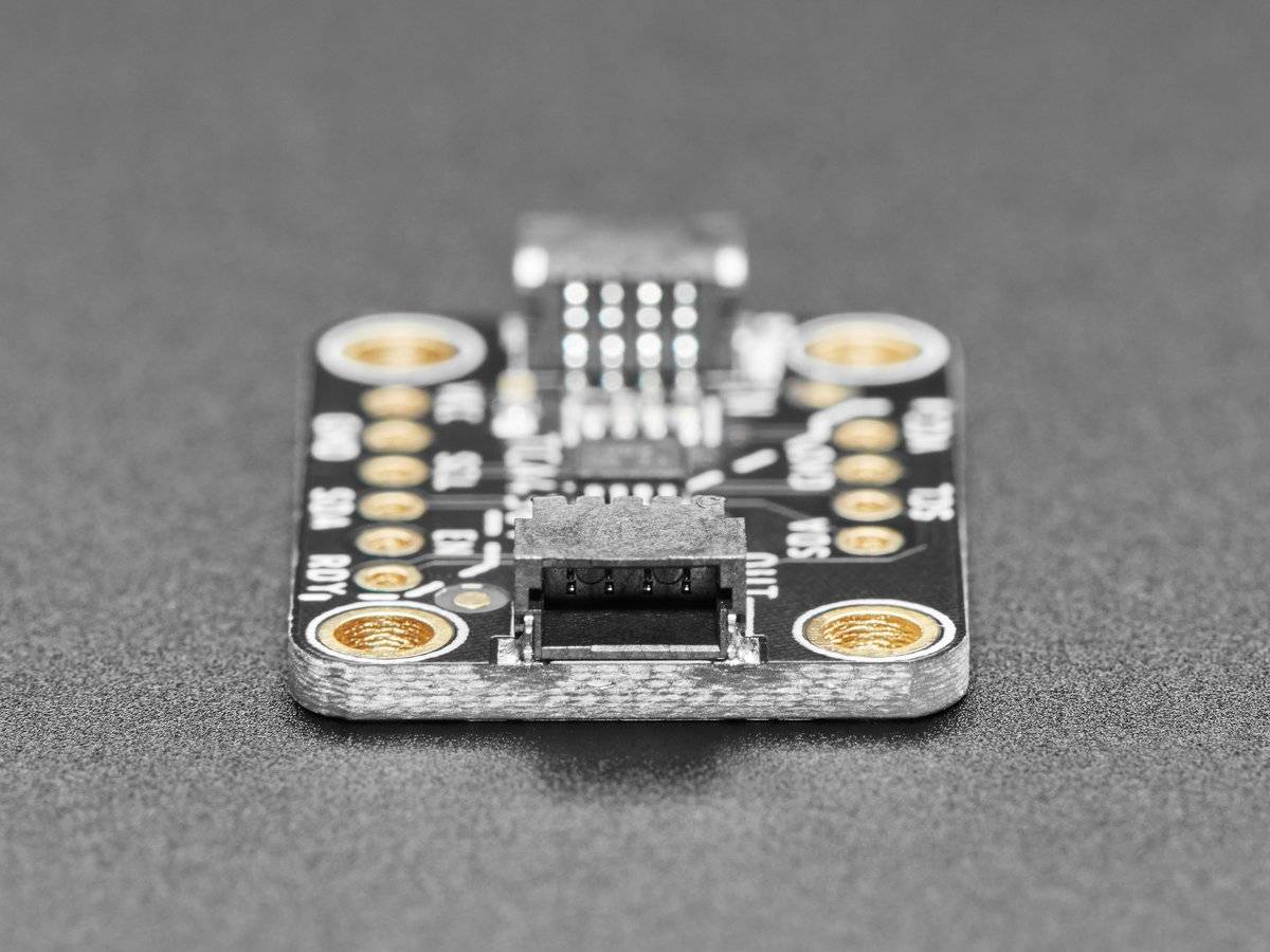 Adafruit TCA4307 Hot-Swap I2C Buffer with Stuck Bus Recovery Qwiic