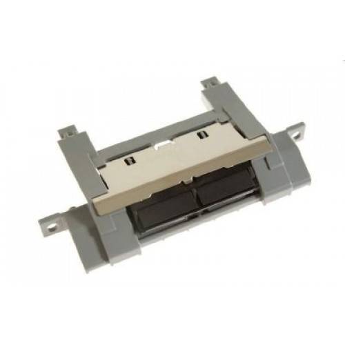 Grauer und beiger elektronischer Stecker oder Druckerwagenteile mit Metallmontagelaschen, dargestellt auf weißem Hintergrund.